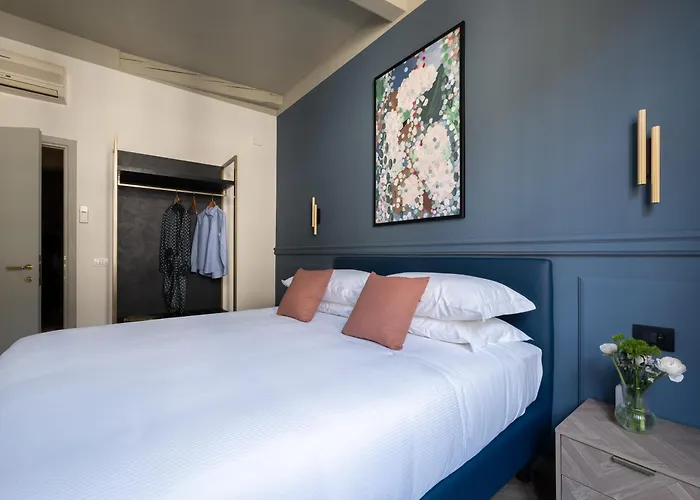 Flora Deluxe Apartment