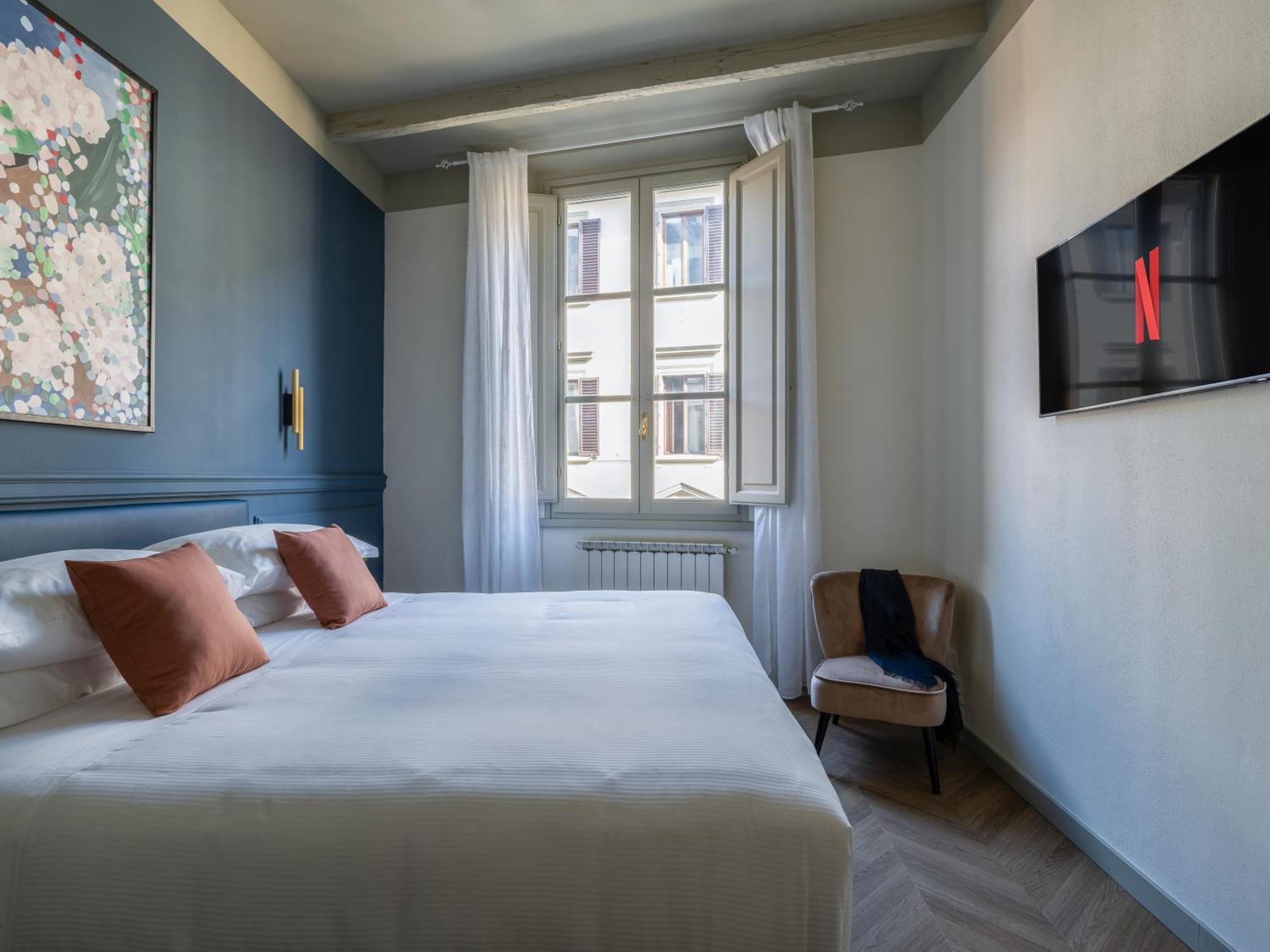 Flora Deluxe Apartment